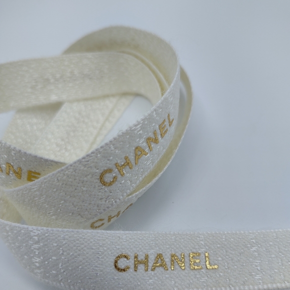 CHANEL Oriel Fontanel Ivory Gold Logo Ribbon 39” 1yd 3in Luxury Wrap NEW UNUSED - Picture 2 of 3